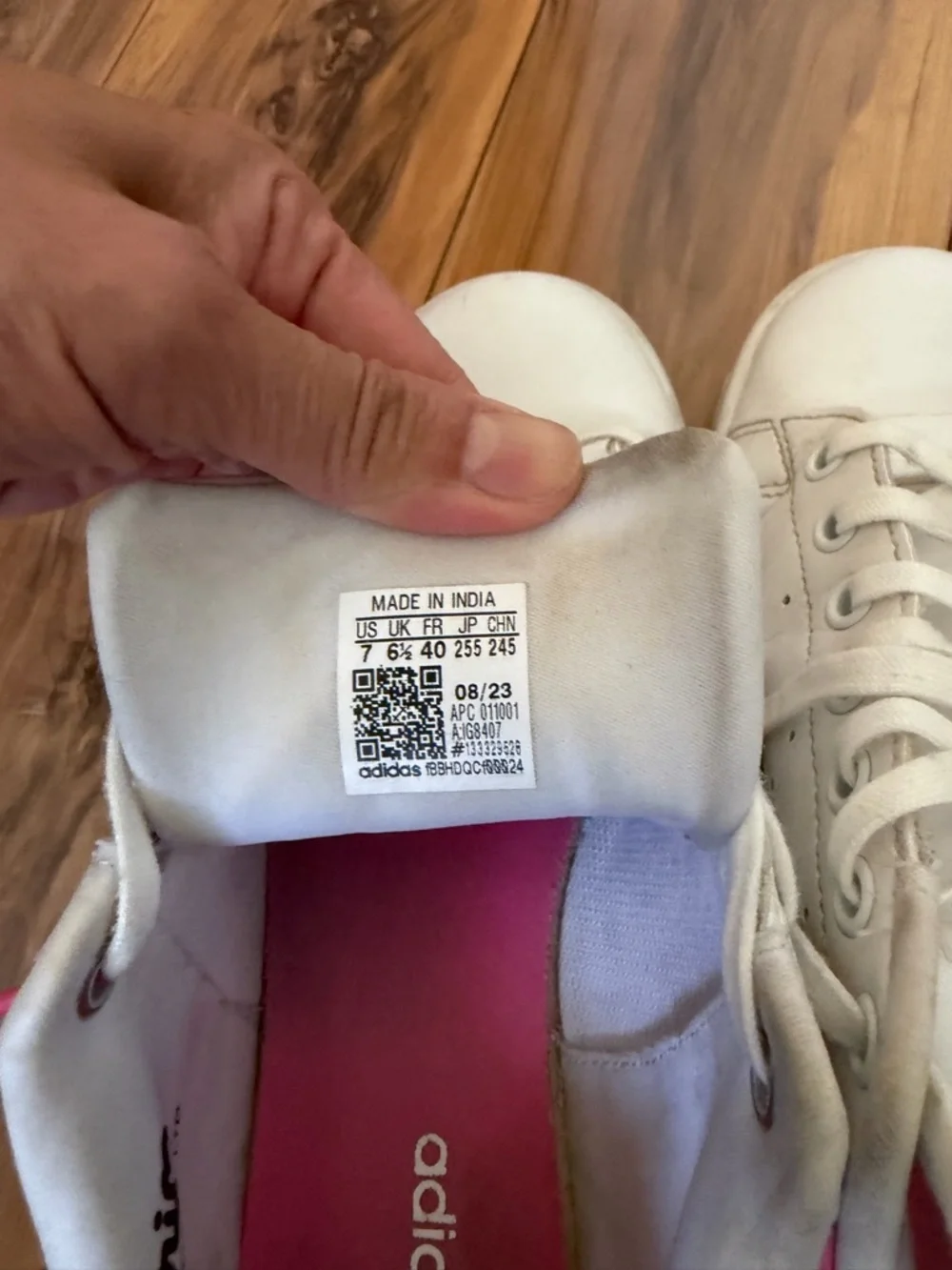Adidas Stan Smith x Hello Kitty and friends sneaker